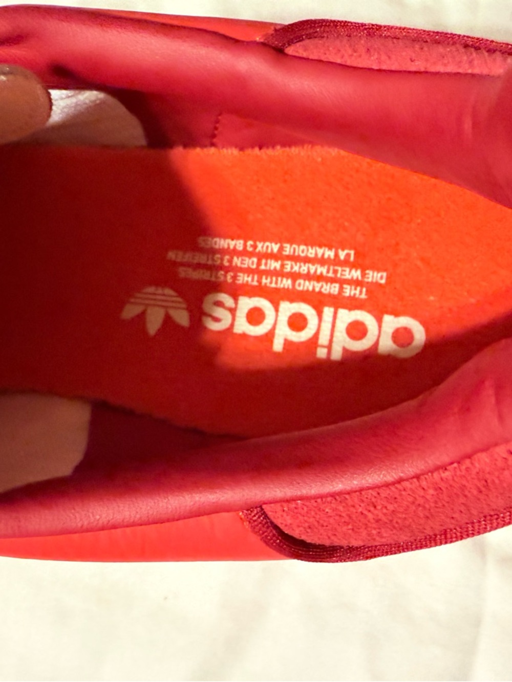 adidas Samba OG Valentine’s Day 2025 Edition - Picture 6 of 7